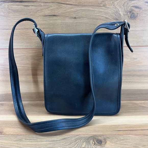 Coach Handbags - Coach Vintage Bag Legacy Studio Flap Large Shoulder Bag 9144